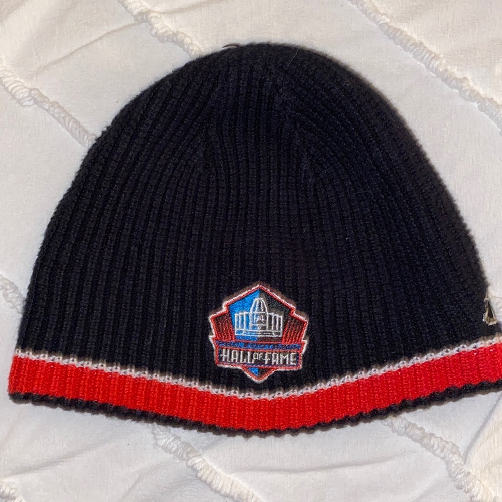 Reebok Pro Football Hall of Fame reversible knit beanie hat